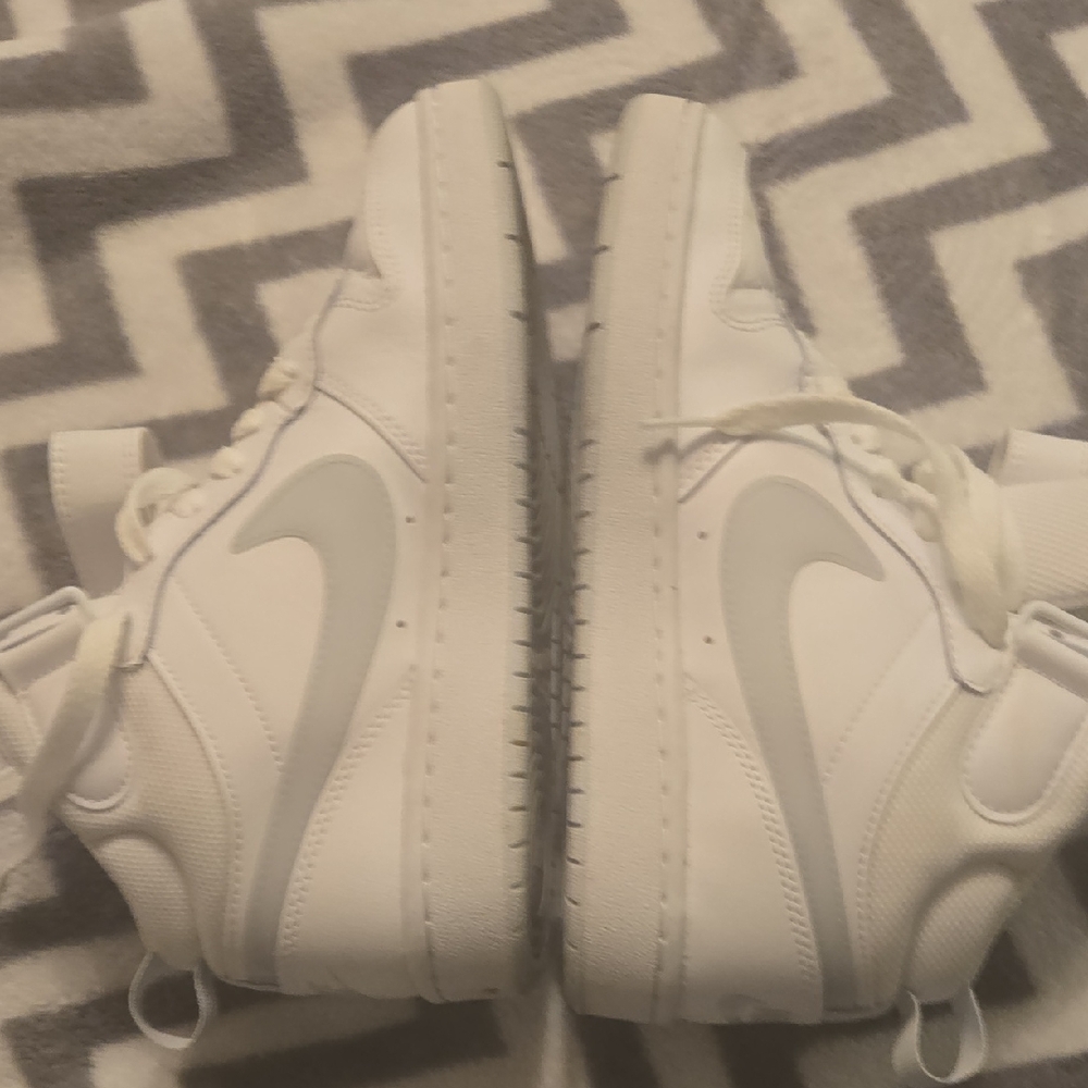 Nike Court Borough Mid 2 sneakers